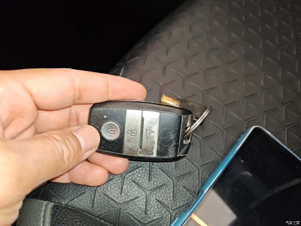 Kia KX1, 2019 17