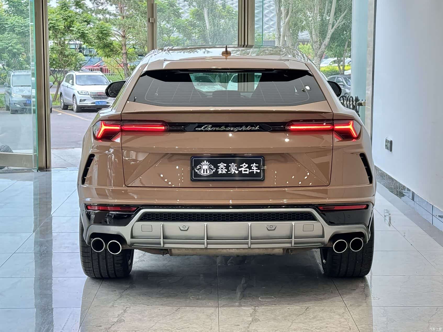 Lamborghini Urus, 2019 32