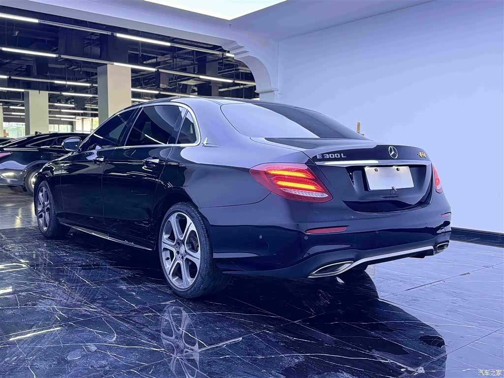 Mercedes-Benz E-Class, 2017 16