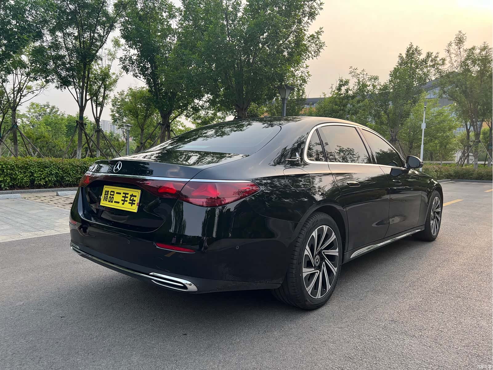 Mercedes-Benz E-Class, 2025 10