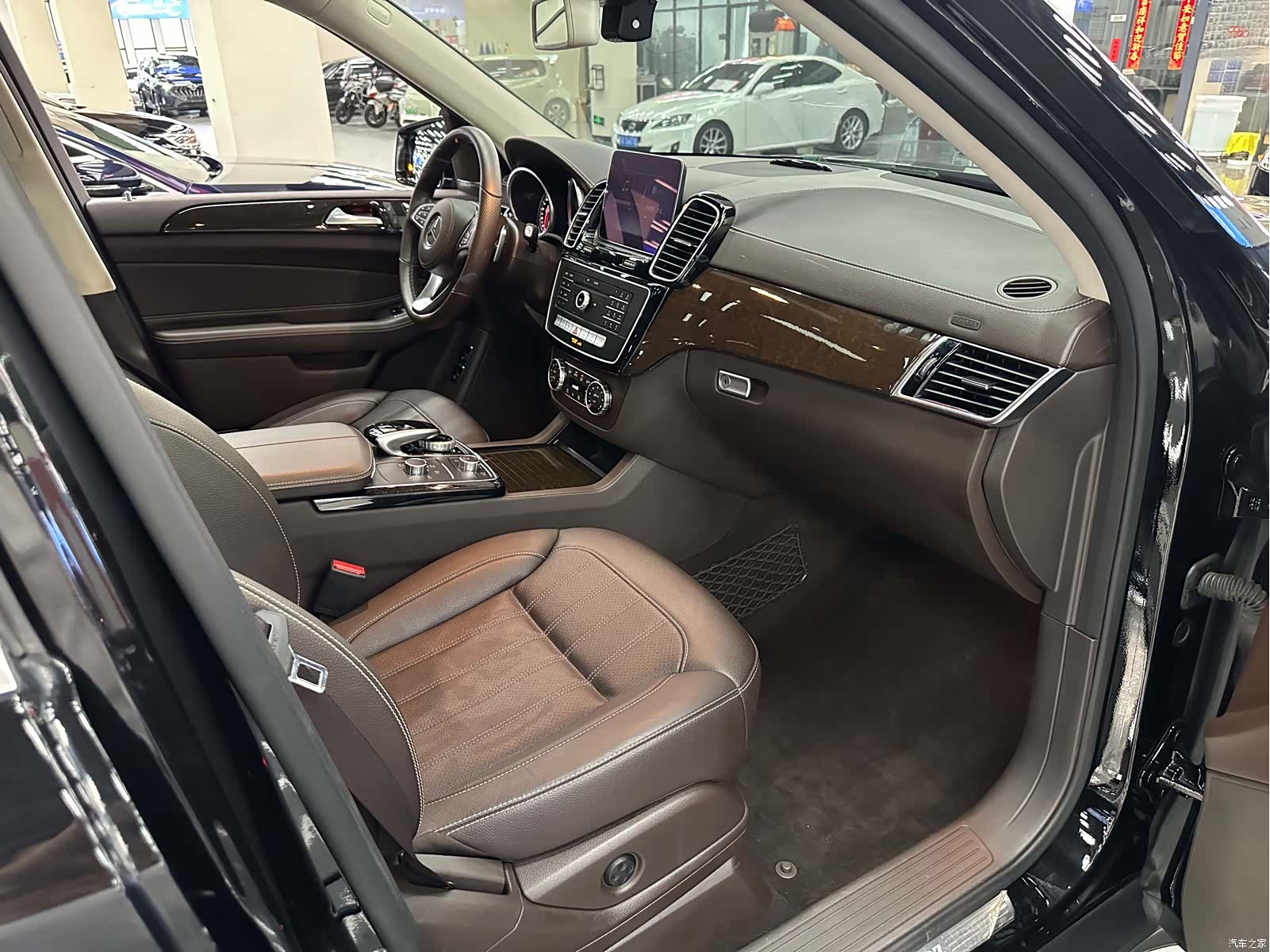 Mercedes-Benz GLS, 2019 22