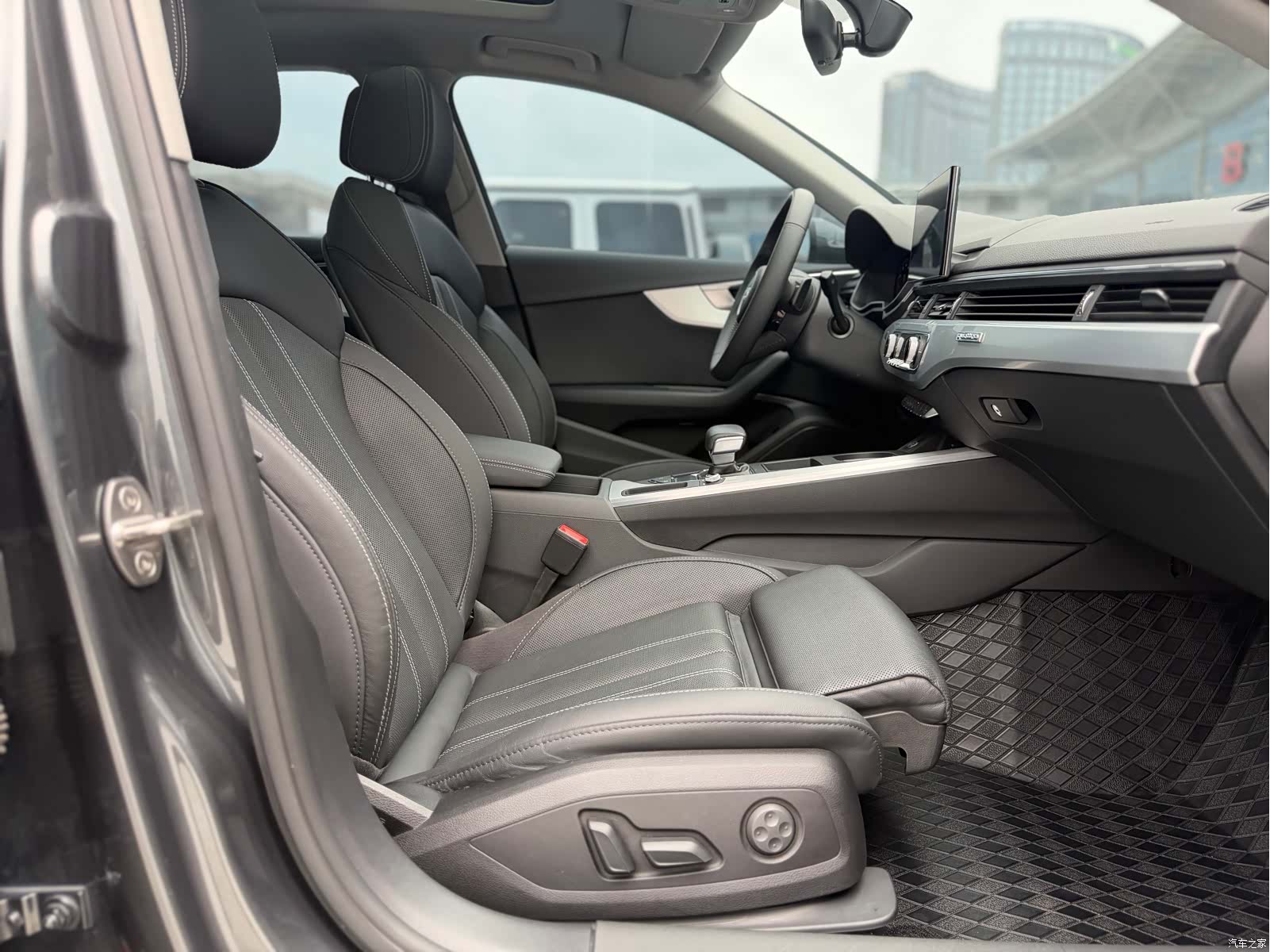 Audi A4L, 2021 10