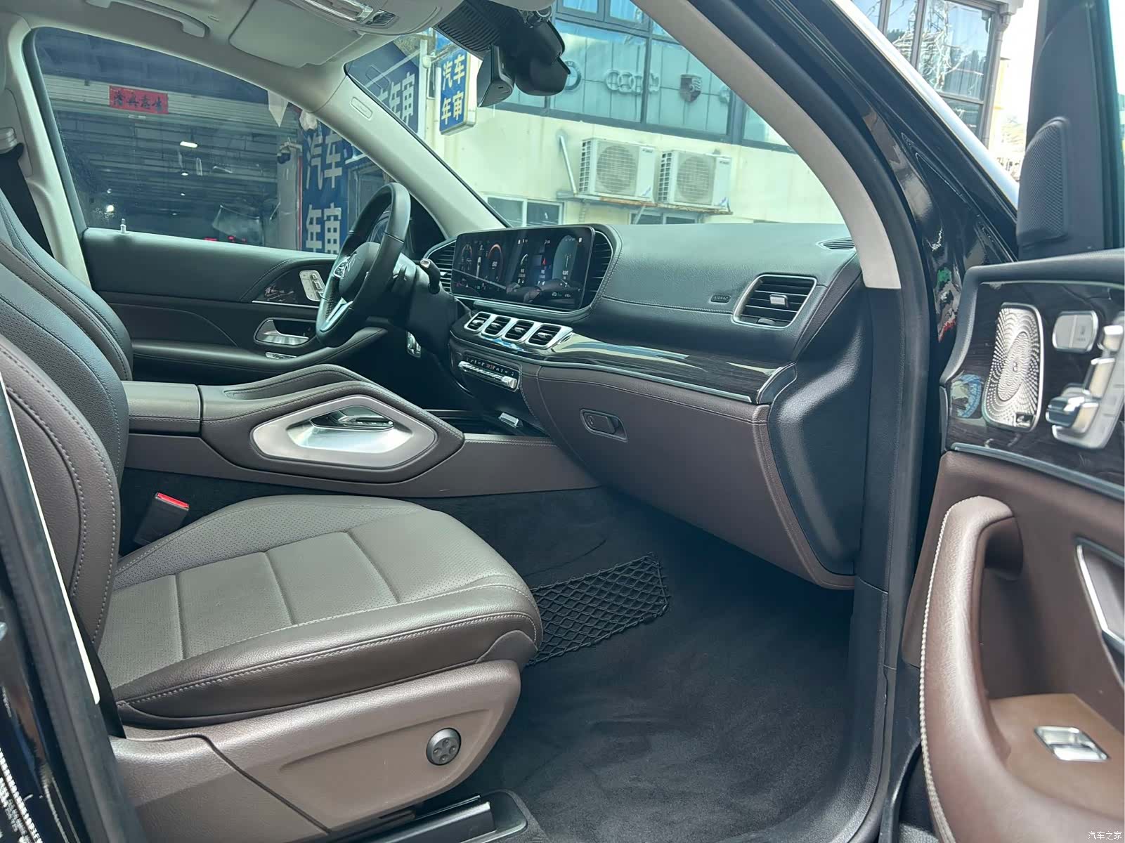 Mercedes-Benz GLS, 2021 14