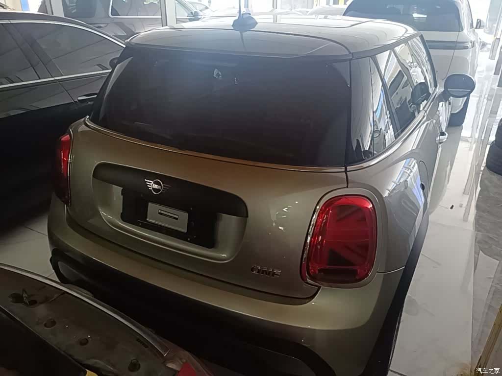 Mini ONE, 2023 7
