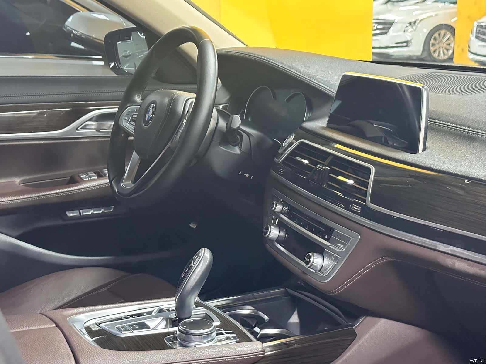 BMW 7 Series, 2017 все фото