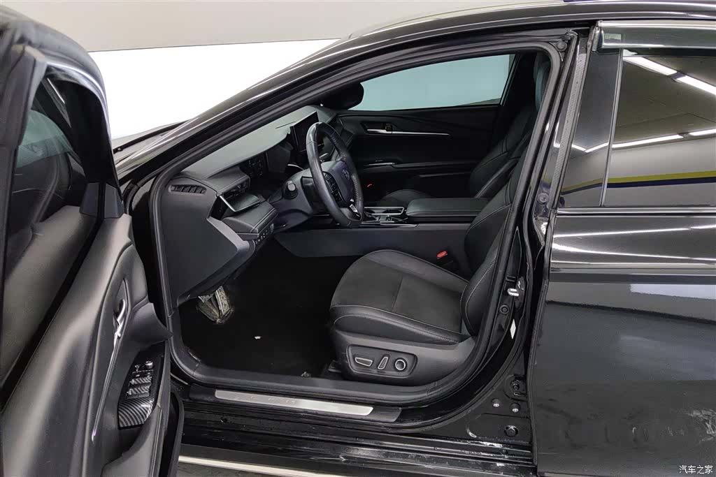 Toyota Camry, 2024 9