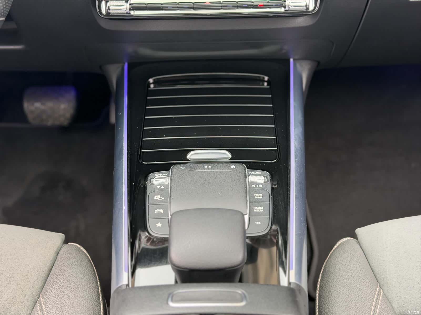 Mercedes-Benz EQA, 2022 13
