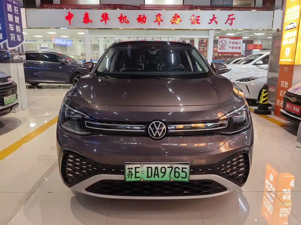 Volkswagen ID.6 CROZZ Volkswagen ID.6 CROZZ