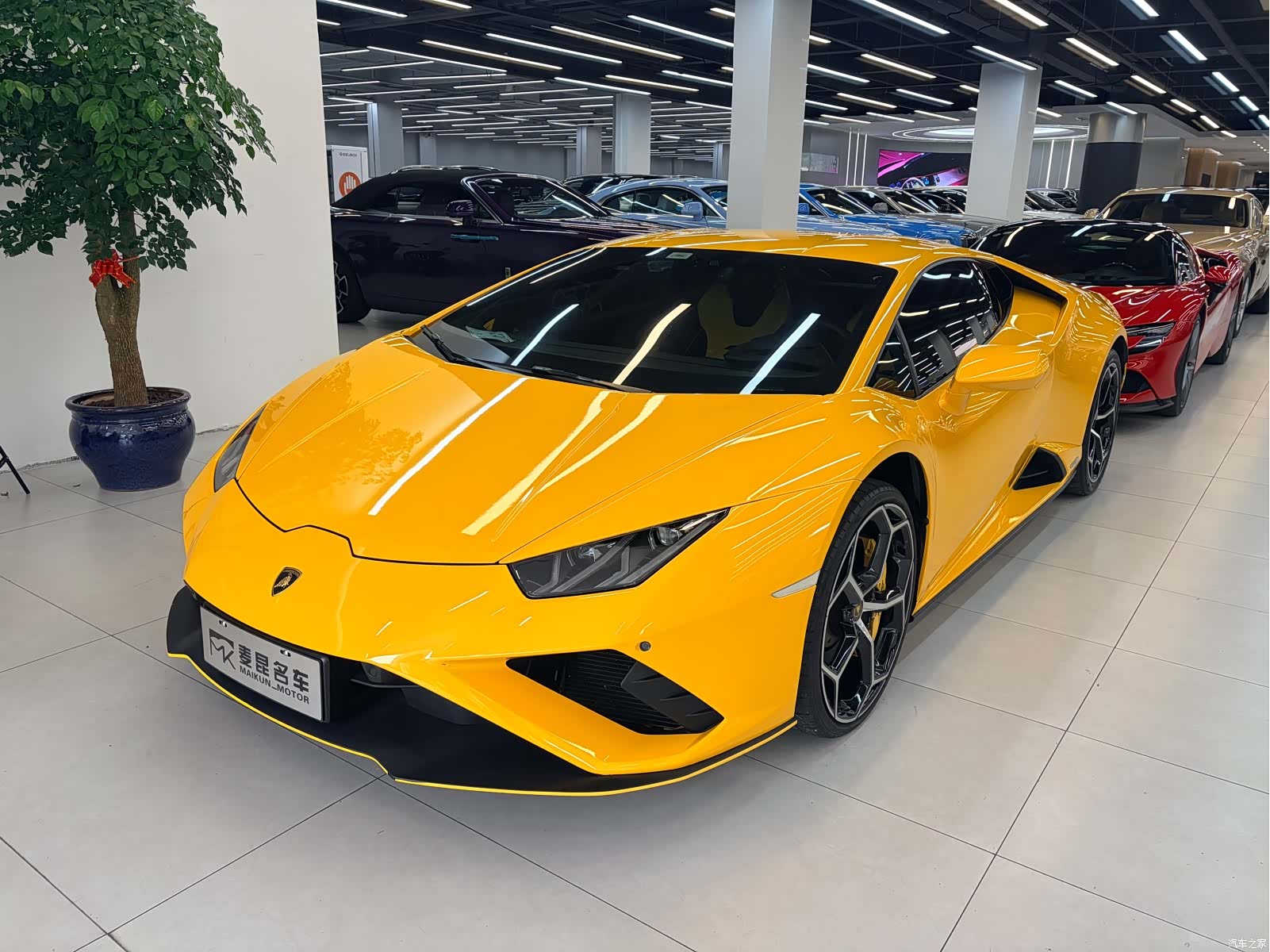 Lamborghini Huracán, 2023 1