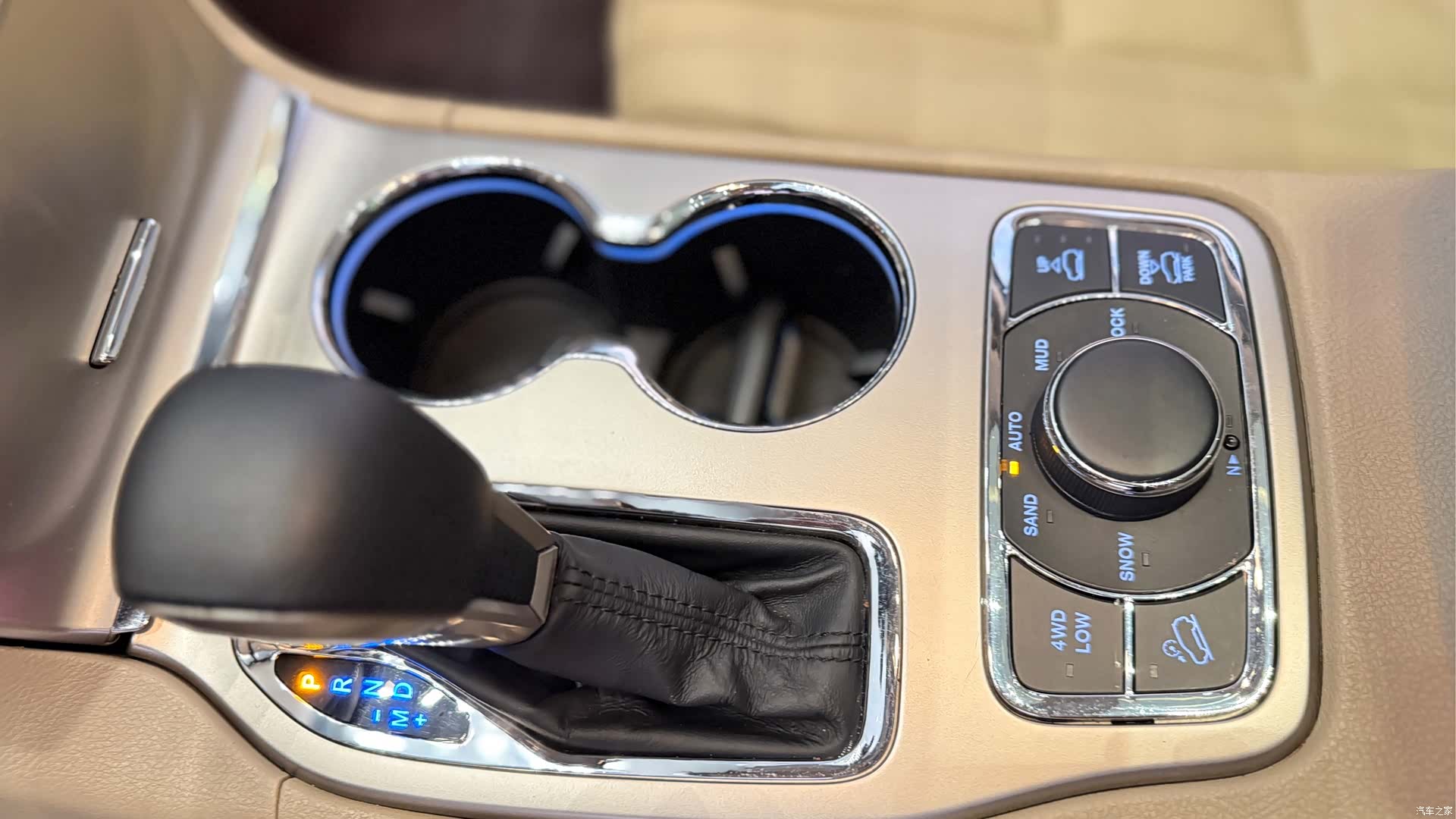 Jeep Grand Cherokee, 2019 16