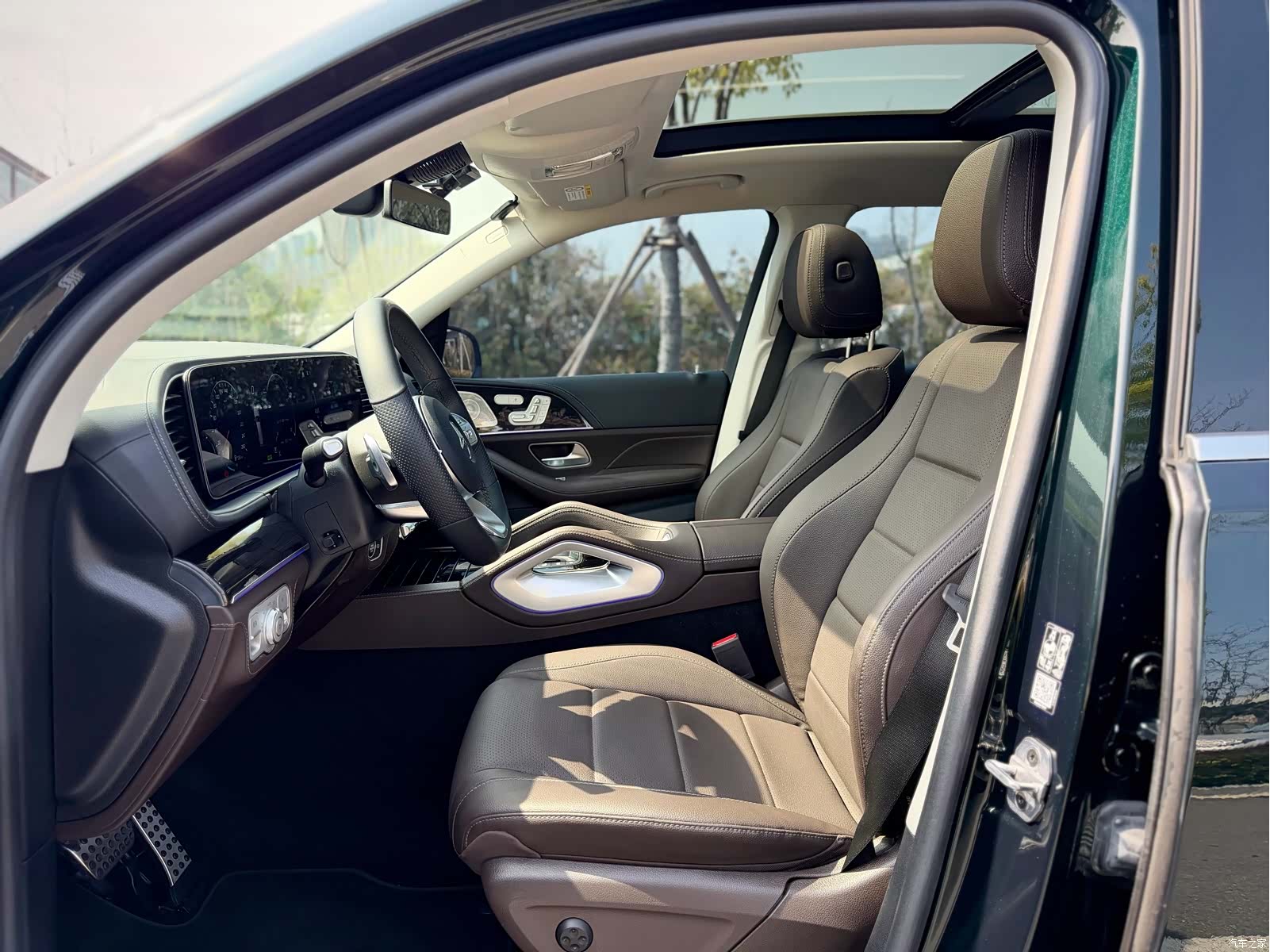 Mercedes-Benz GLS, 2023 12