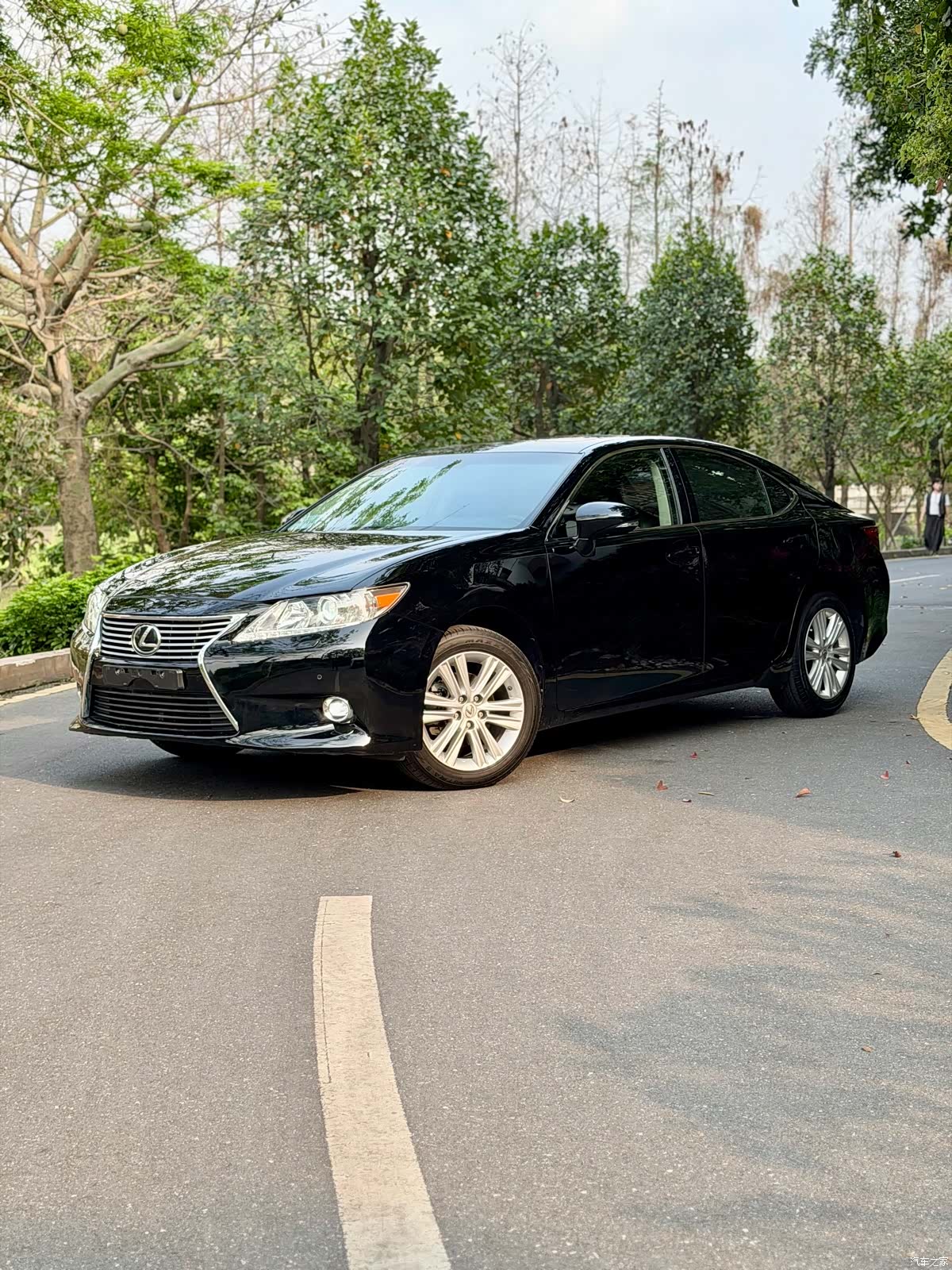 Lexus ES, 2014 1