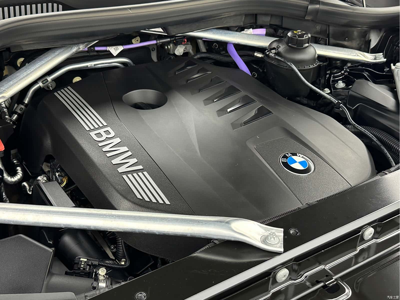 BMW X5, 2024 27