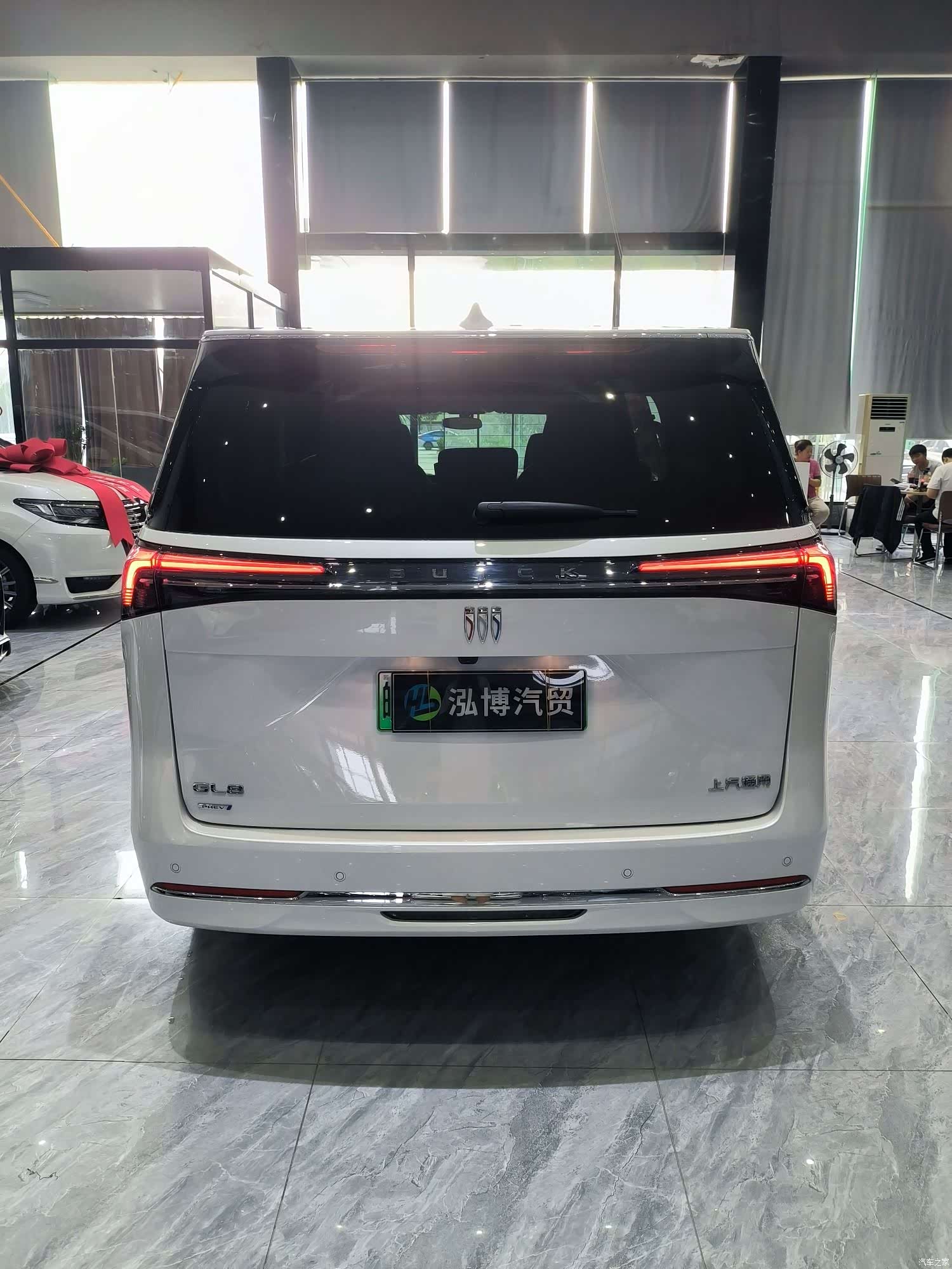 Buick GL8, 2026 11