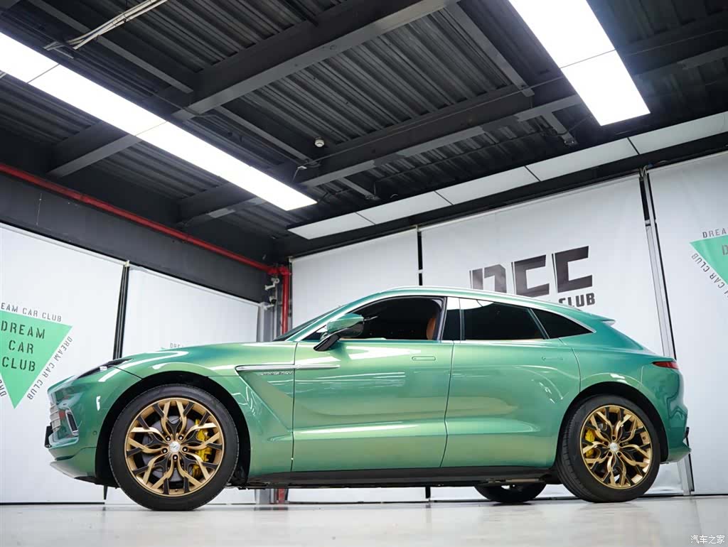 Aston Martin DBX, 2023 24
