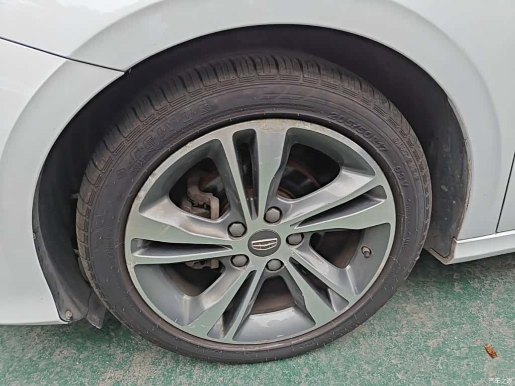 Geely Binray, 2019 23