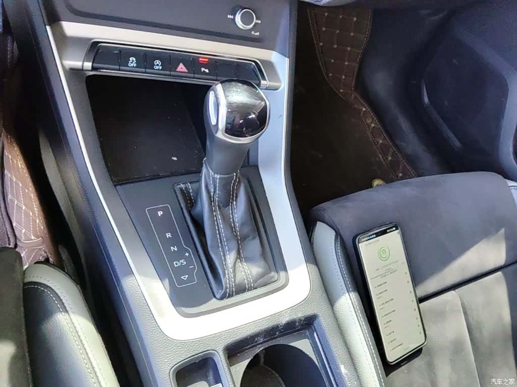 Audi Q3, 2020 14