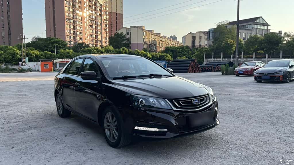 Geely Emgrand, 2017 4