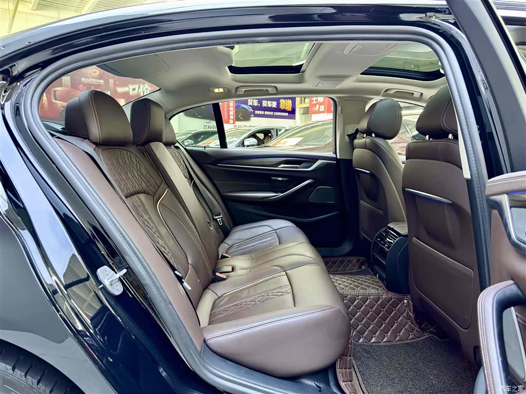 BMW 5 Series, 2020 6