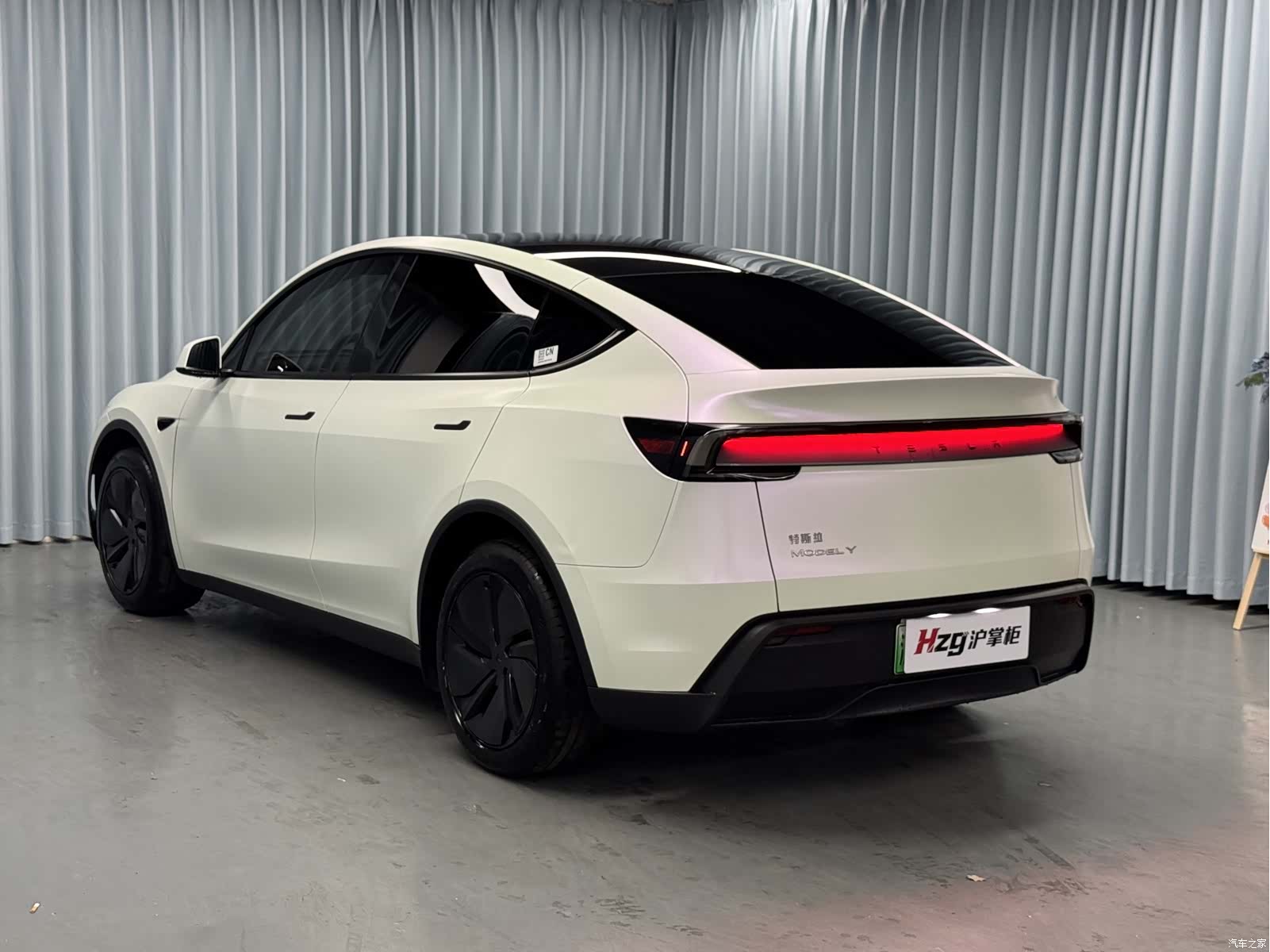 Tesla Model Y, 2025 7