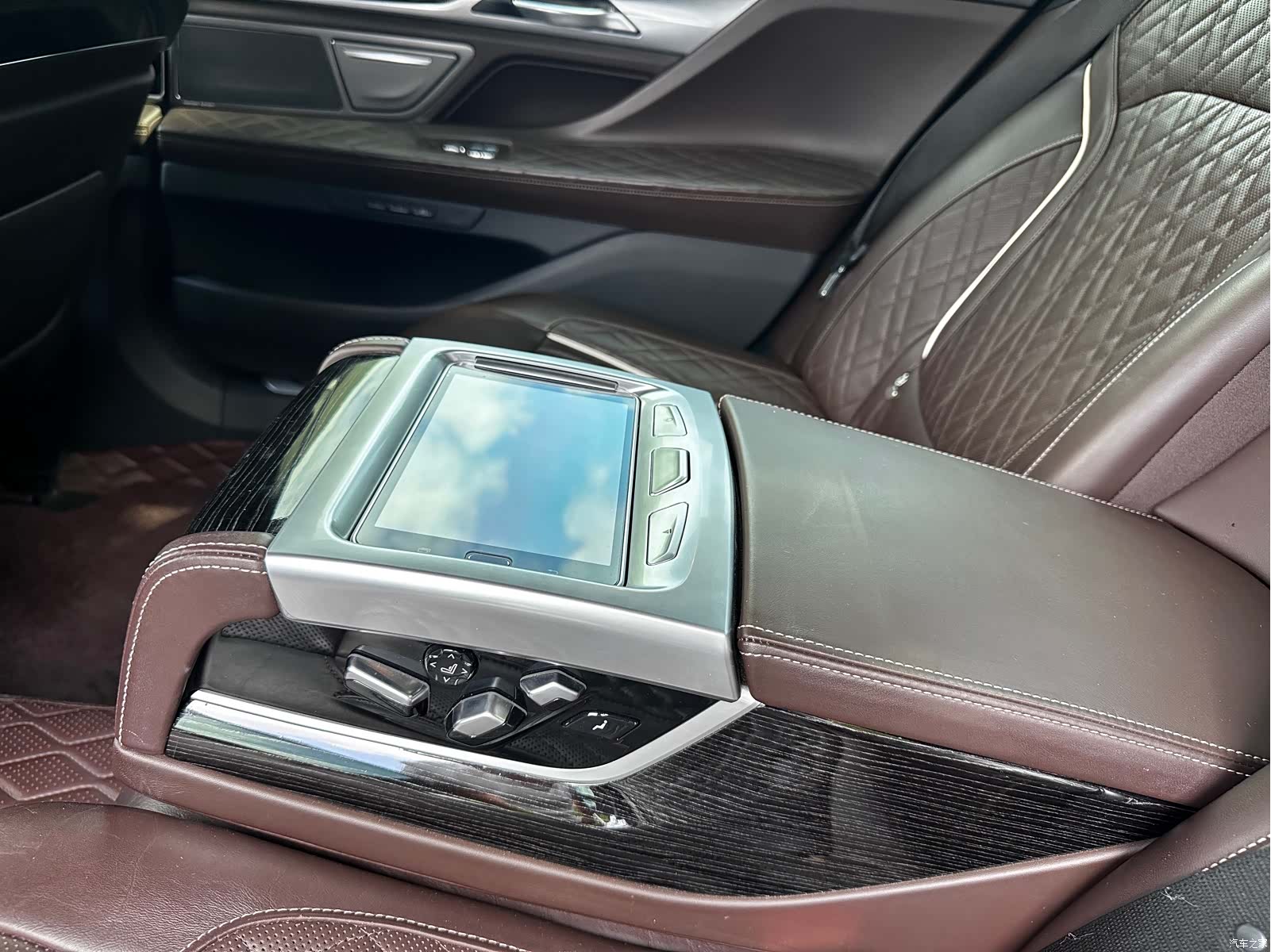BMW 7 Series, 2020 8