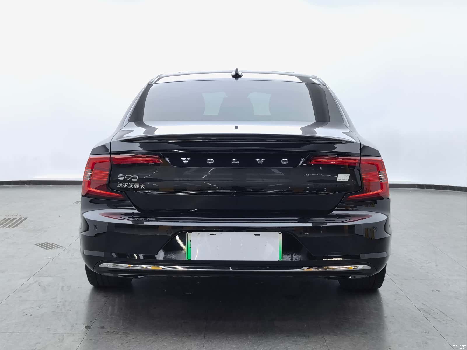 Volvo S90, 2024 все фото
