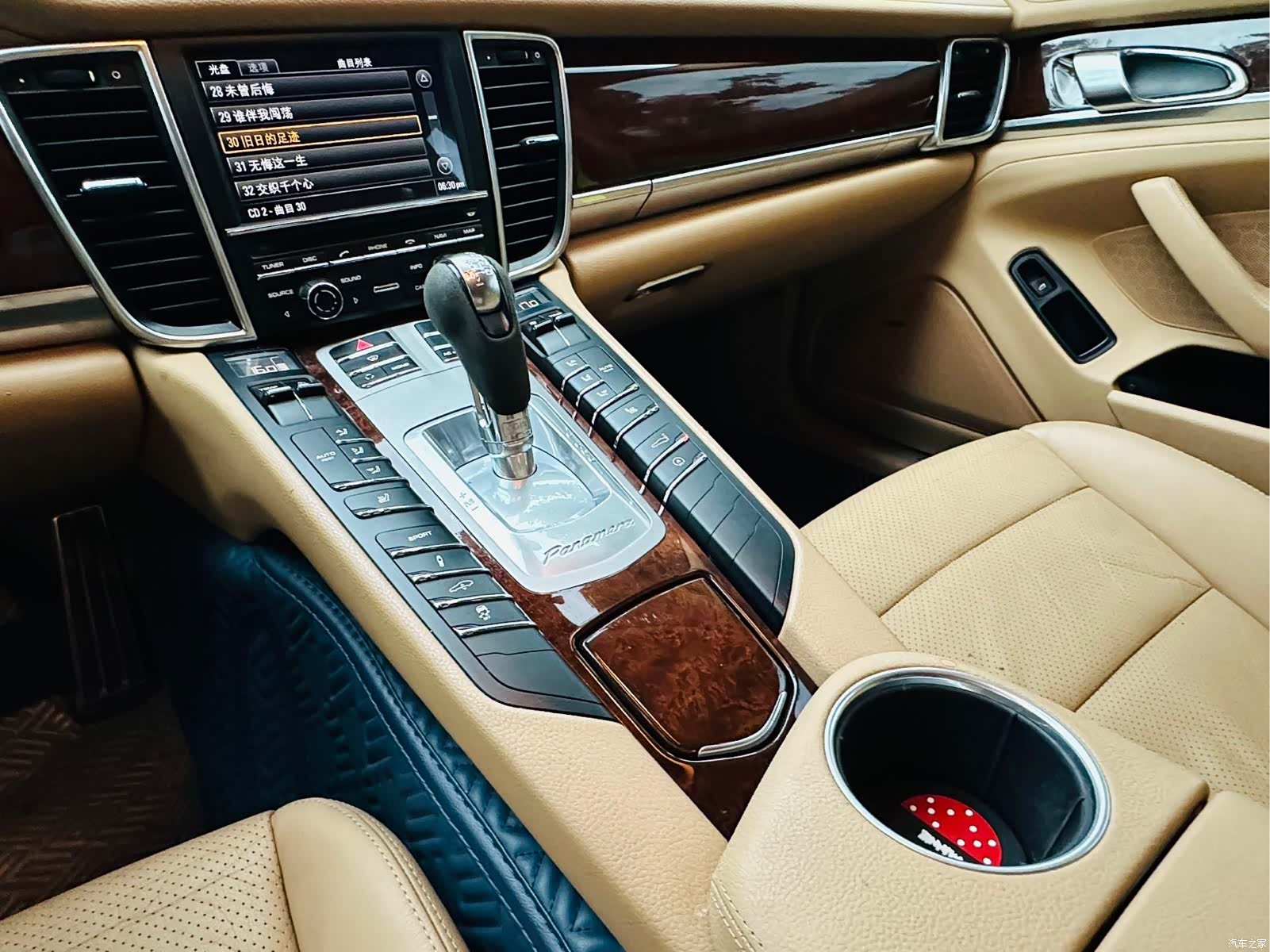 Porsche Panamera, 2011 13