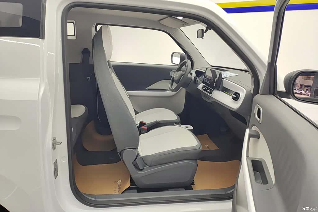 Geely Panda, 2026 8