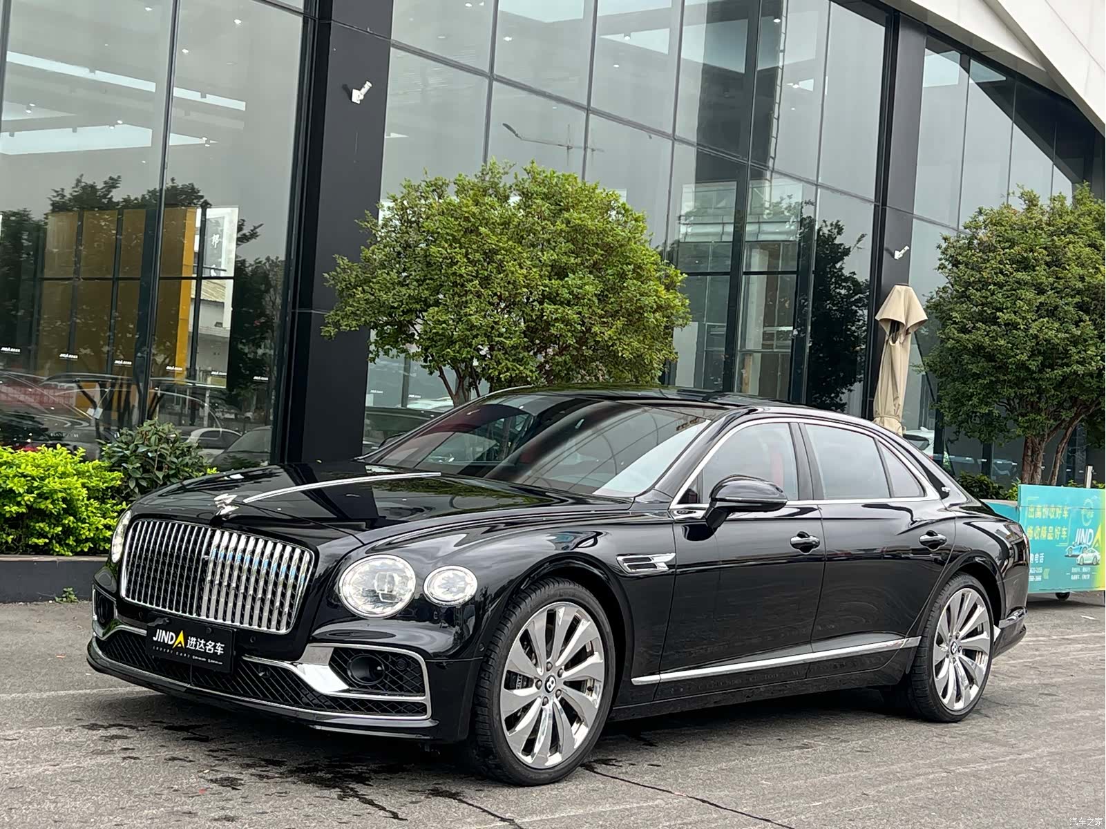 Bentley Flying Spur, 2021 11