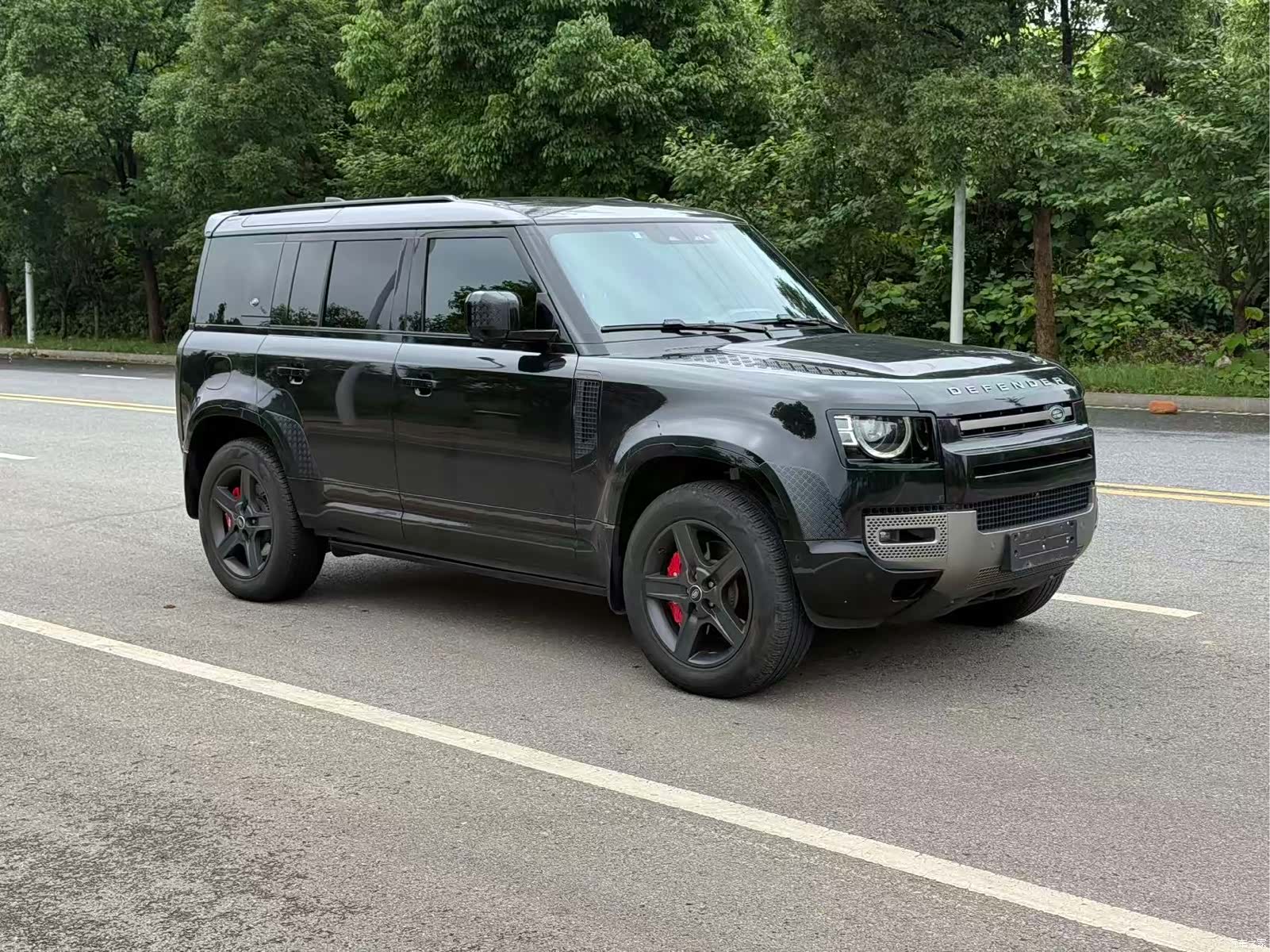 Land Rover Defender, 2024 2