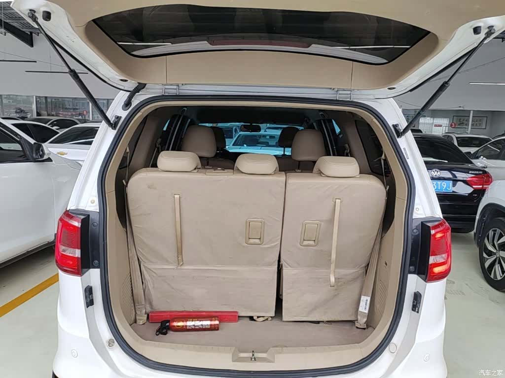 Wuling 730, 2018 19