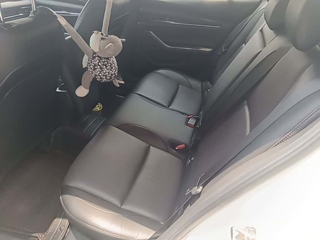 Mazda Mazda3, 2020 17