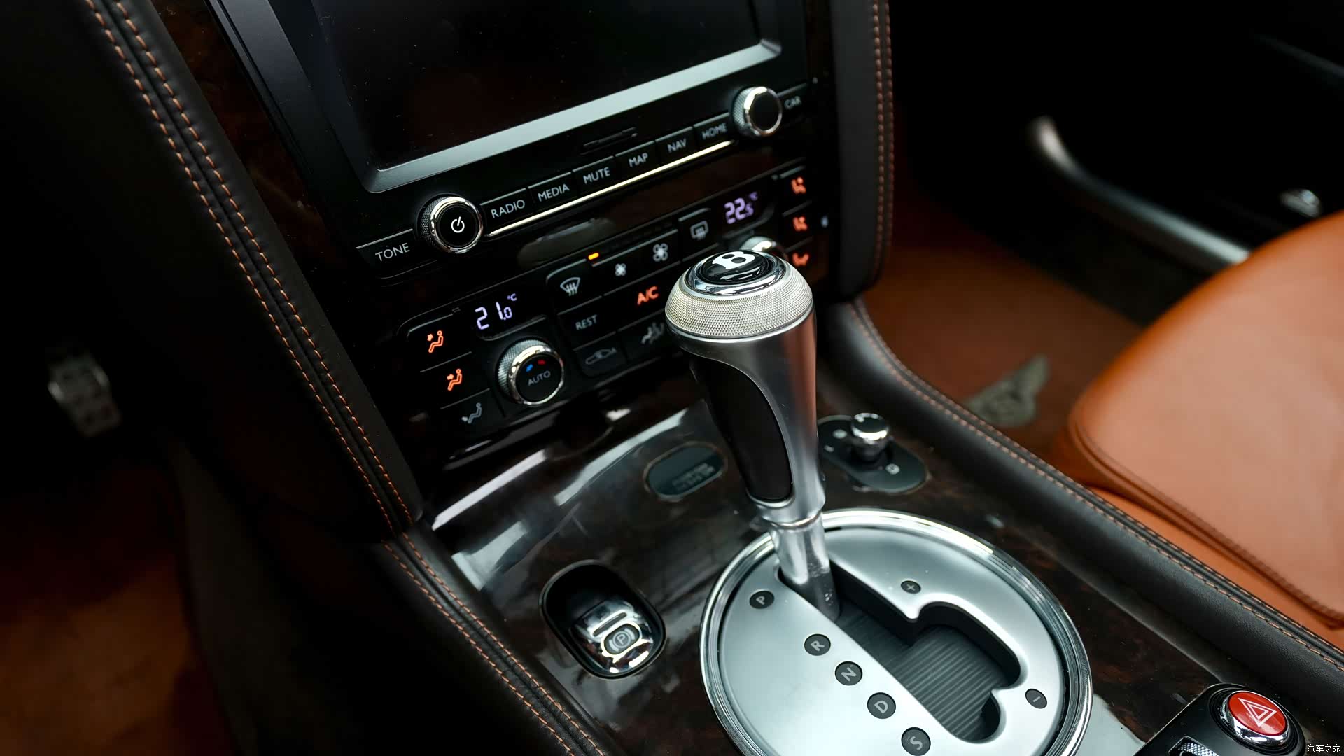 Bentley Flying Spur, 2011 13