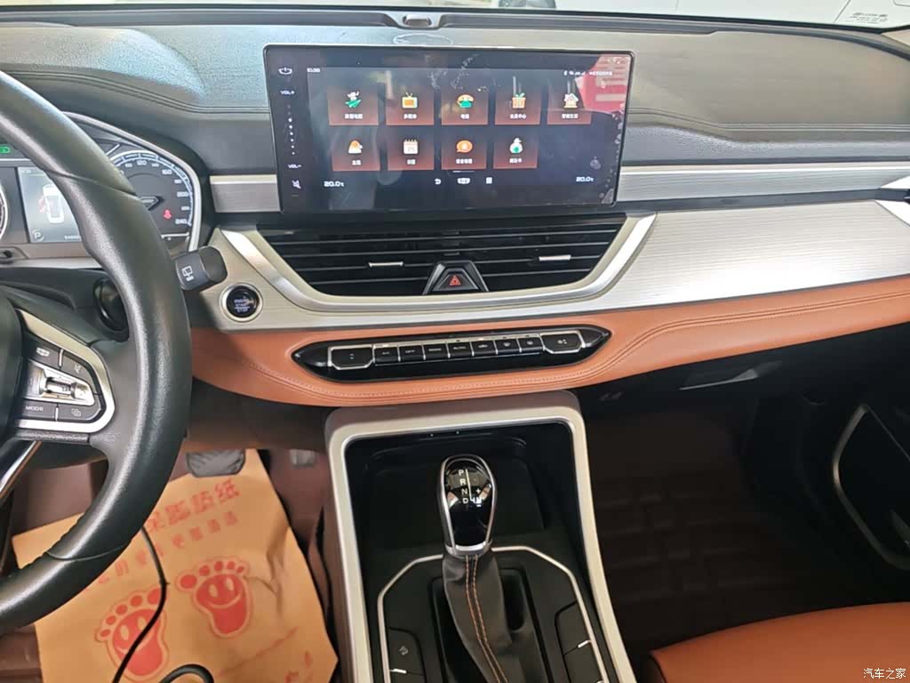 Geely X6, 2021 13