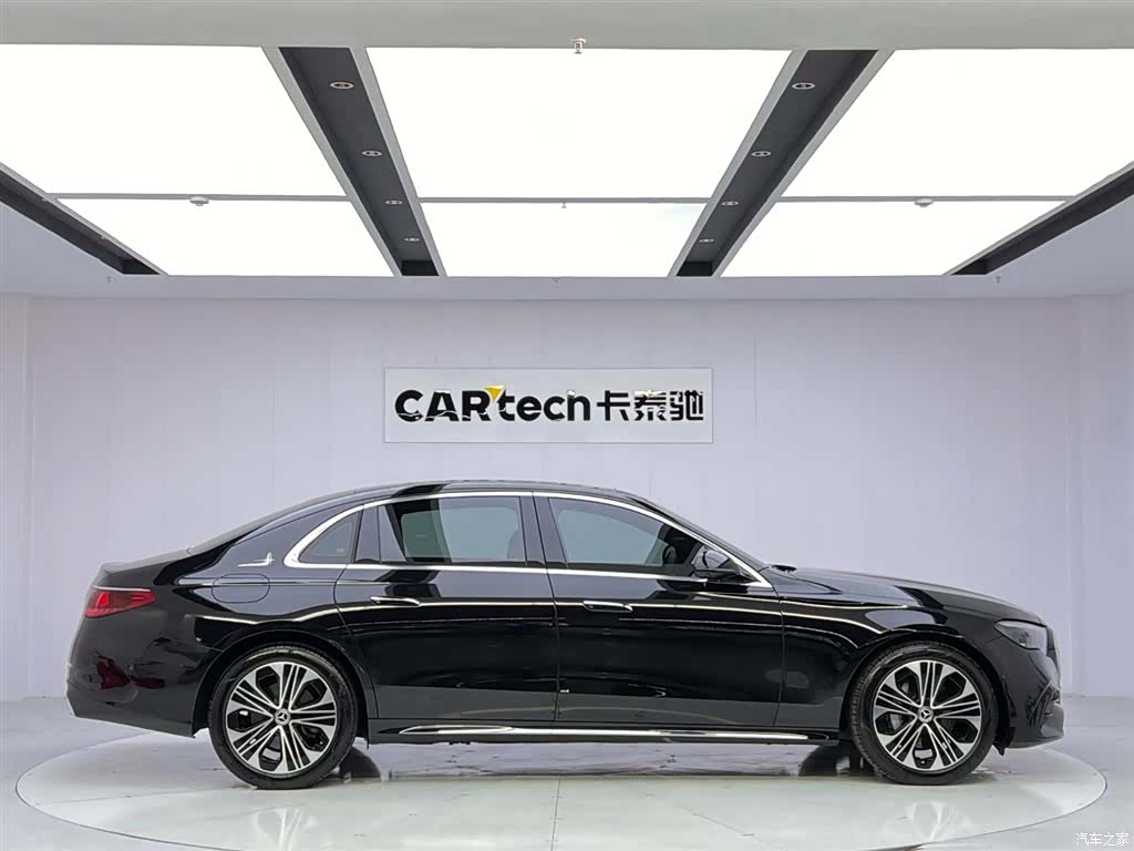 Mercedes-Benz E-Class, 2024 6