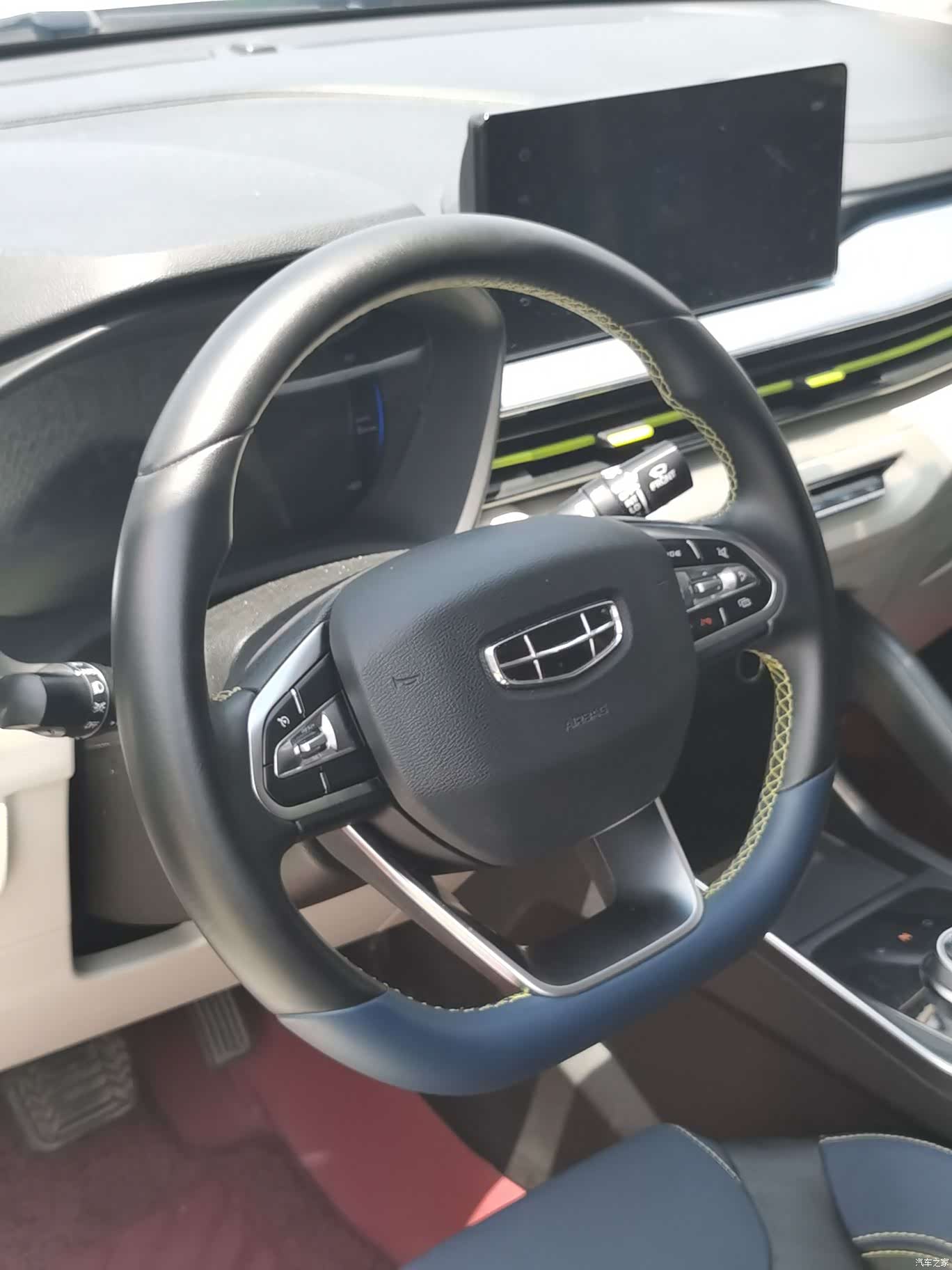 Geely EX3, 2022 4