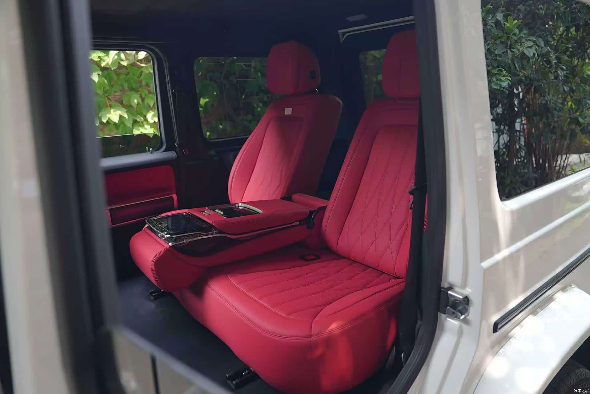Mercedes-Benz G-Class, 2016 11