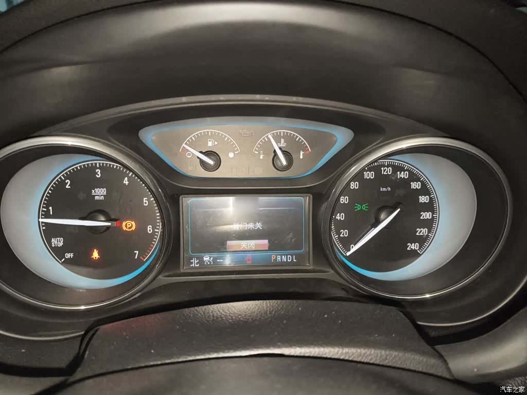 Buick Envision Plus, 2015 4
