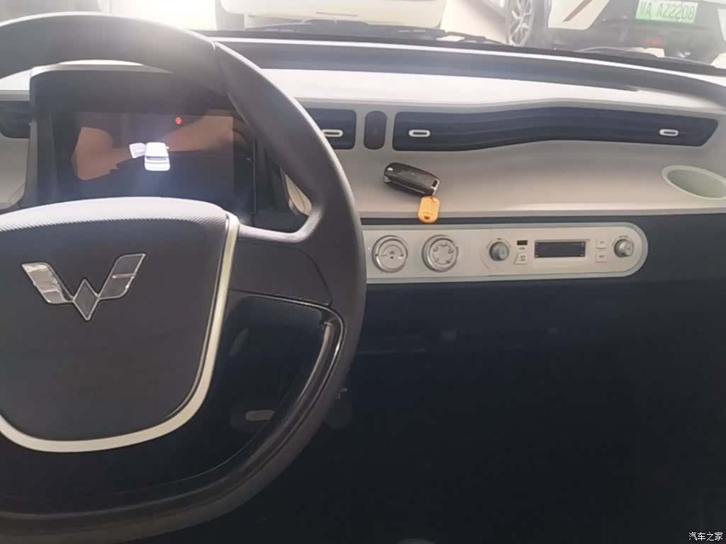 Wuling MINIEV, 2022 13