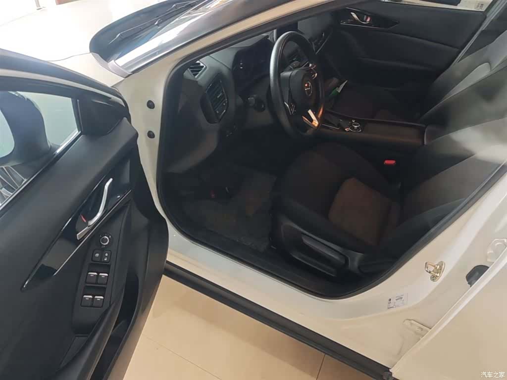 Mazda CX-4, 2020 16