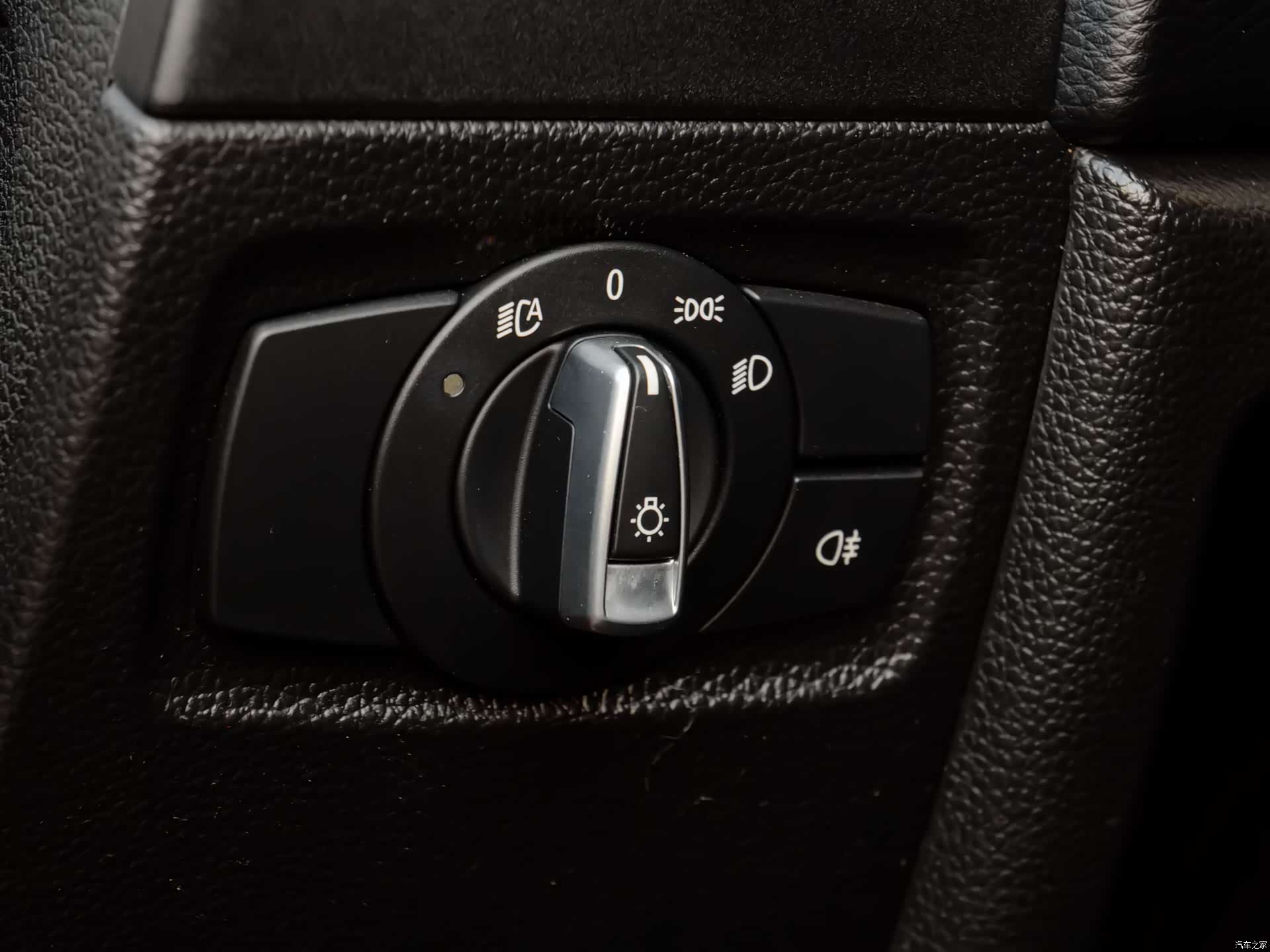 BMW 1 Series, 2013 11