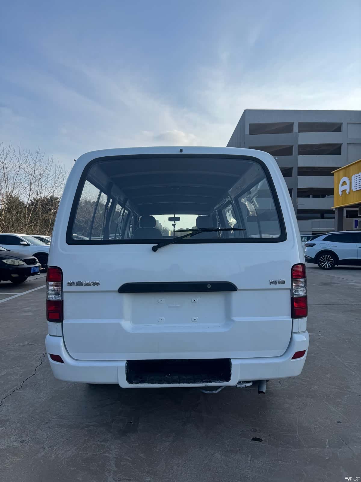 HuaChenLeiNuo HiAce, 2017 все фото