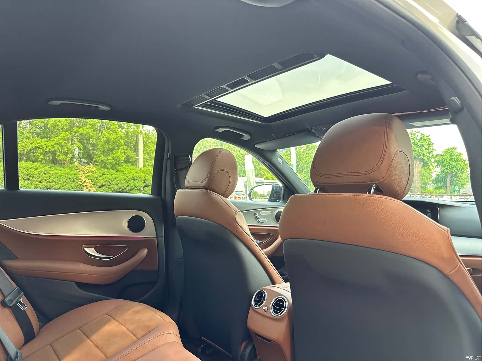 Mercedes-Benz E-Class, 2018 27