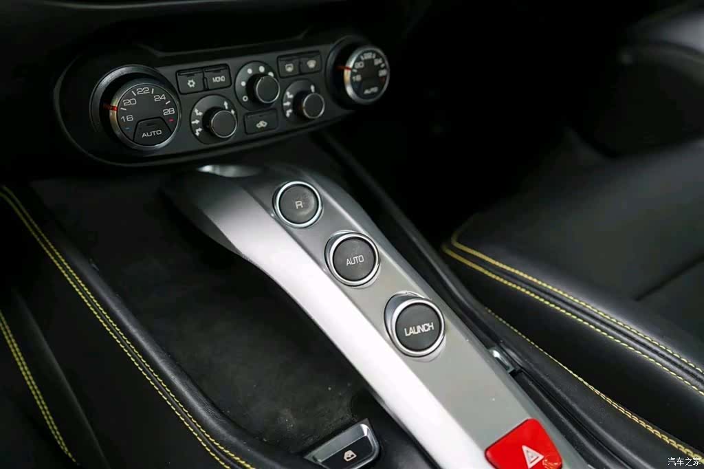 Ferrari California, 2015 4