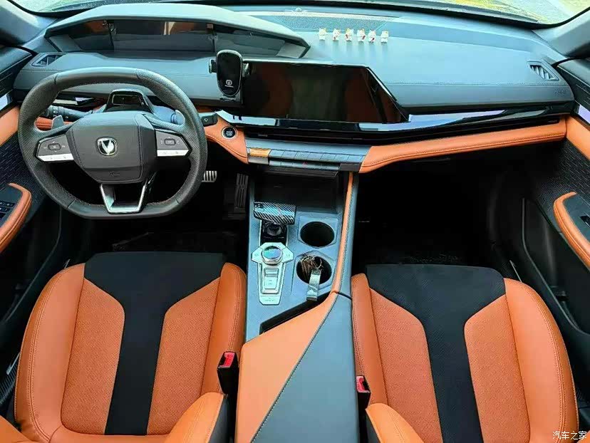 Changan UNI-V, 2022 9