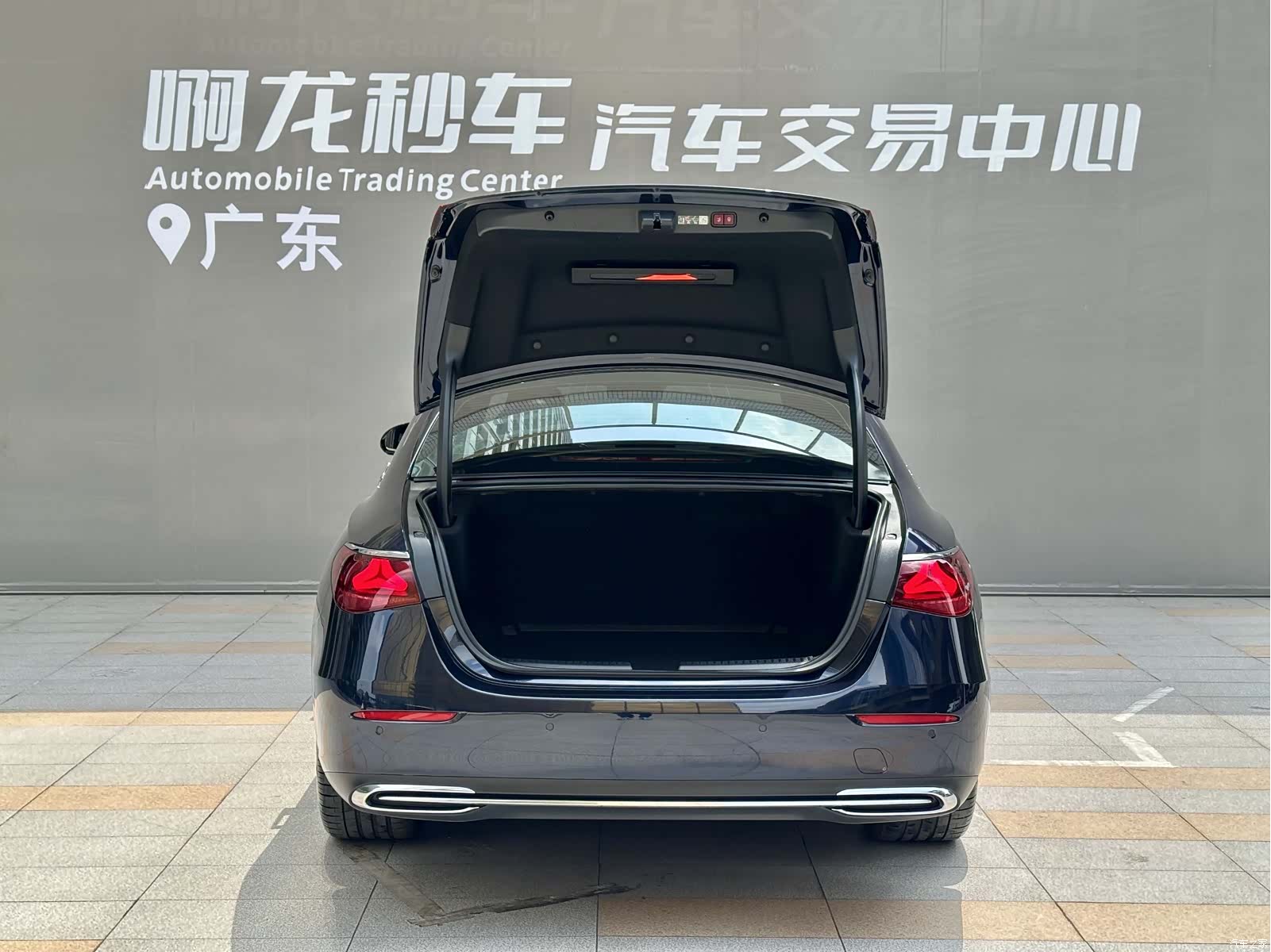Mercedes-Benz E-Class, 2024 20
