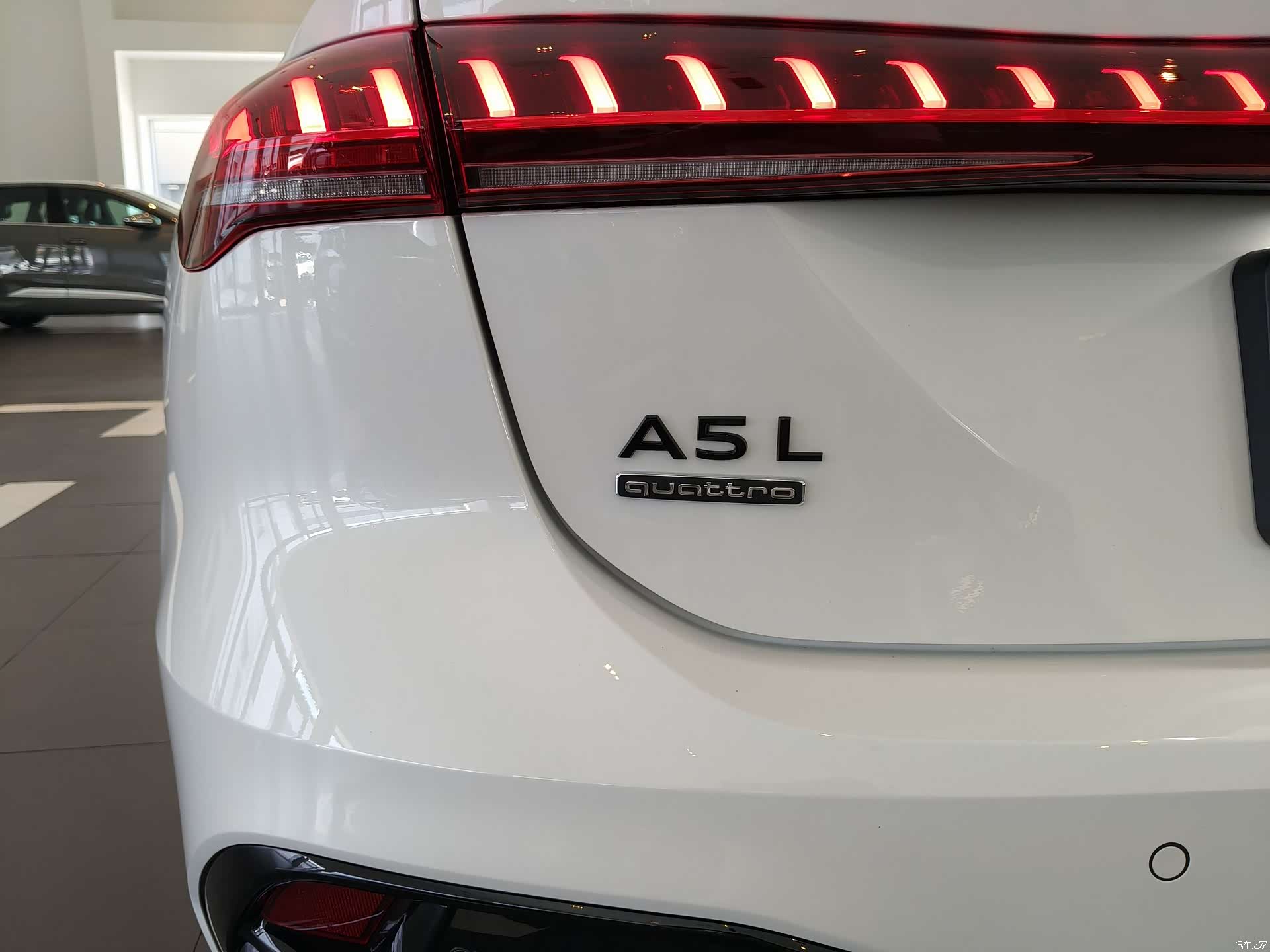 Audi A5, 1900 18