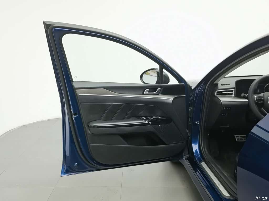 Kia K5, 2020 8