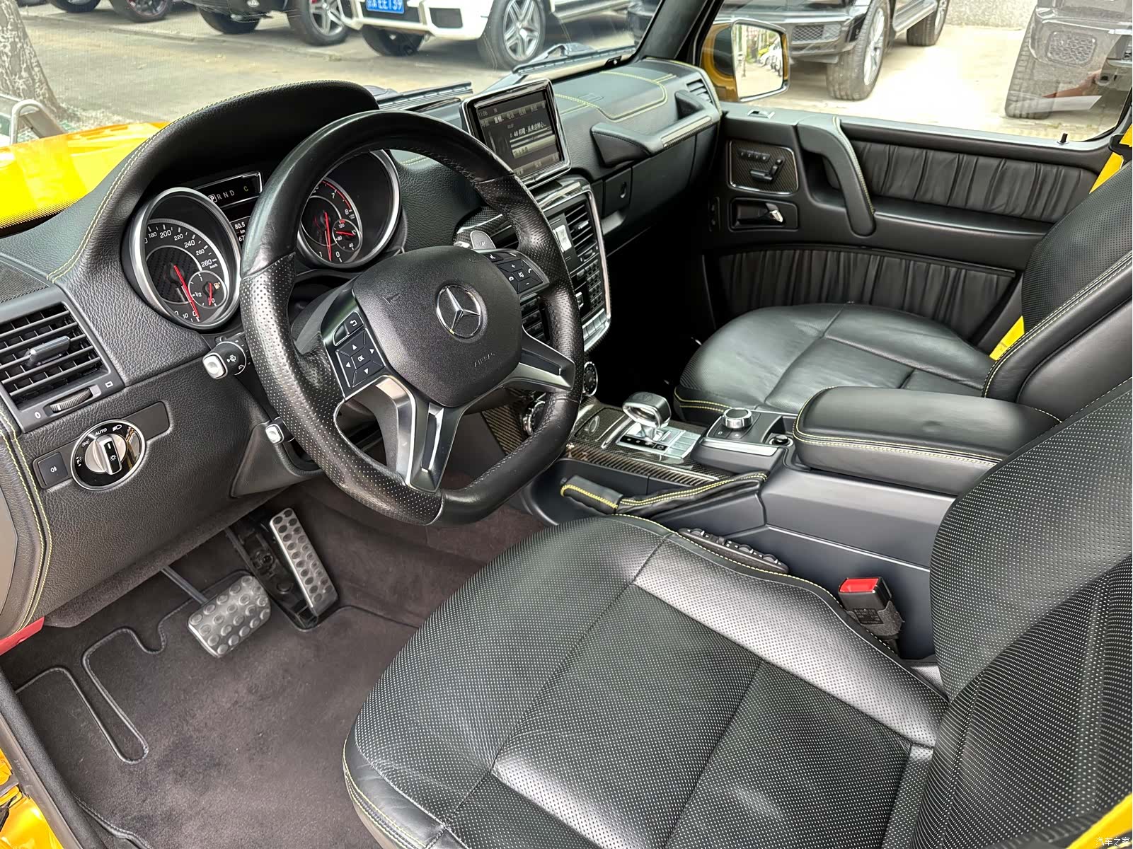 Mercedes-Benz G-Class, 2016 9