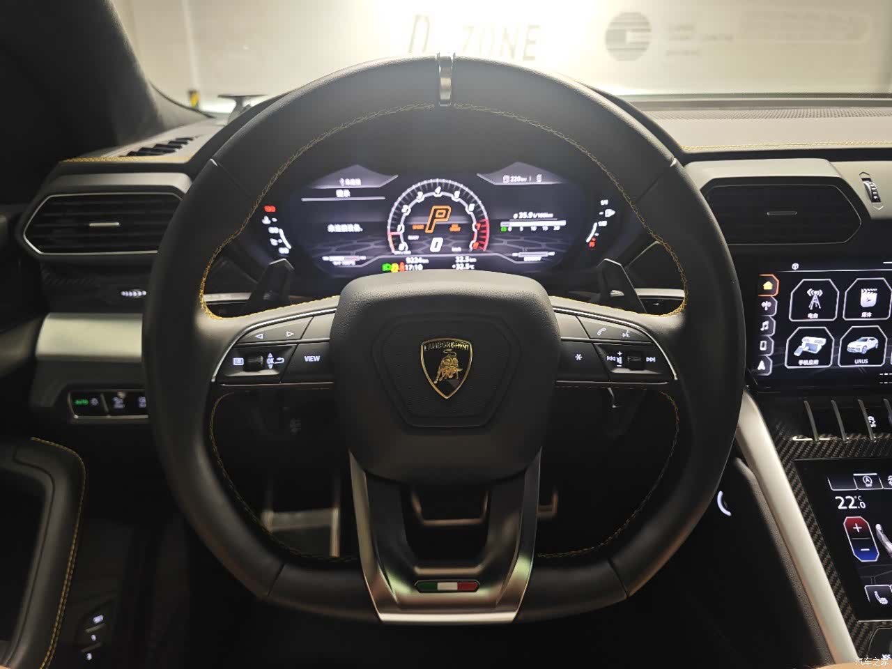 Lamborghini Urus, 2022 8